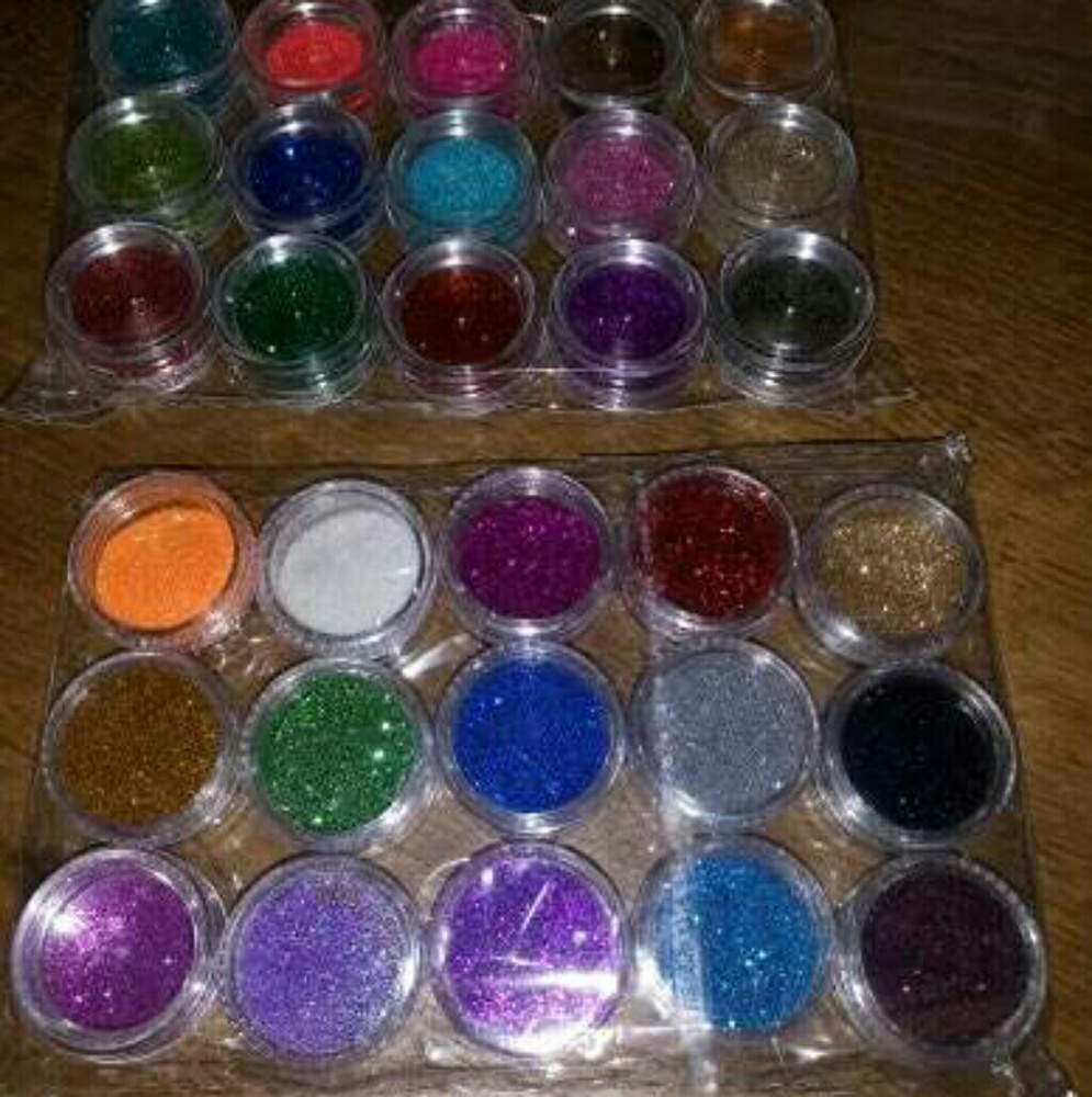 30 pc eyeshadow glitter